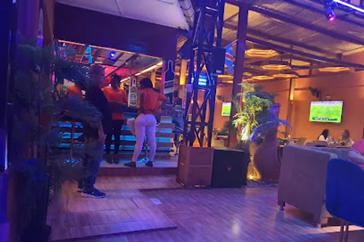 Le Volcan Restaurant & Bar photo