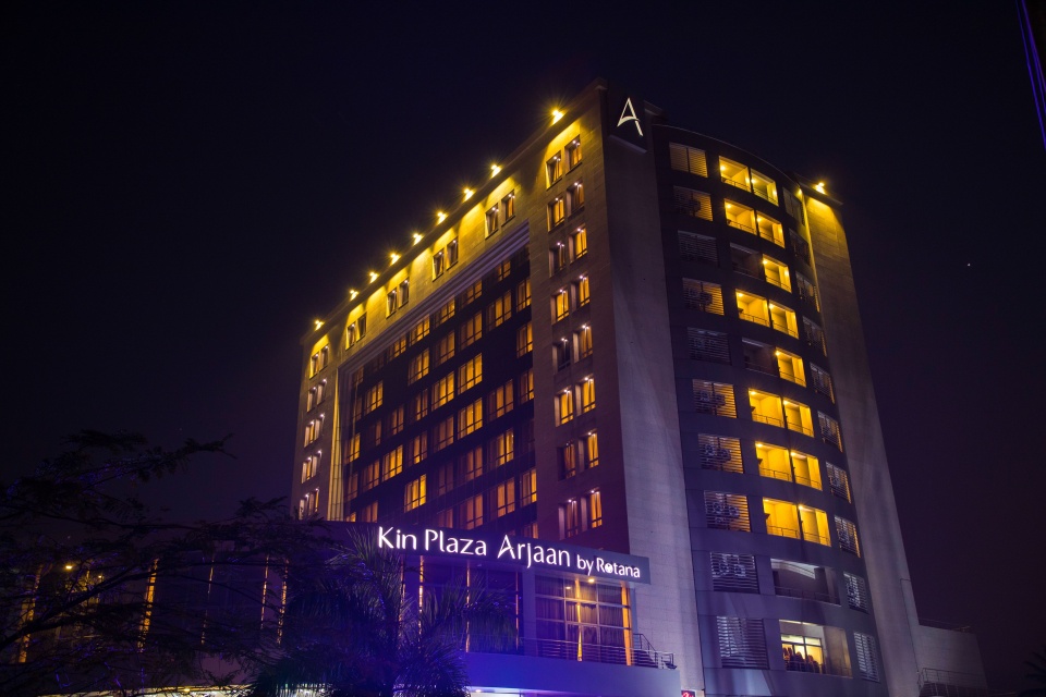 Kin Plaza Arjaan by Rotana photo