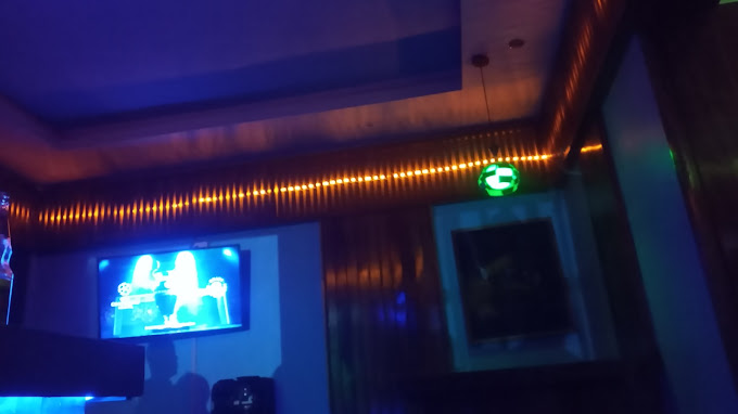 Kiss Club photo 4