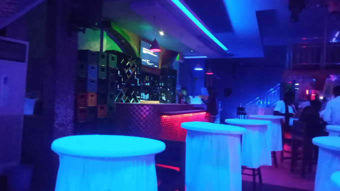 Kiss Club photo 5