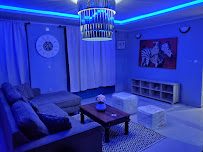 Mike's Flat Hotel photo 2