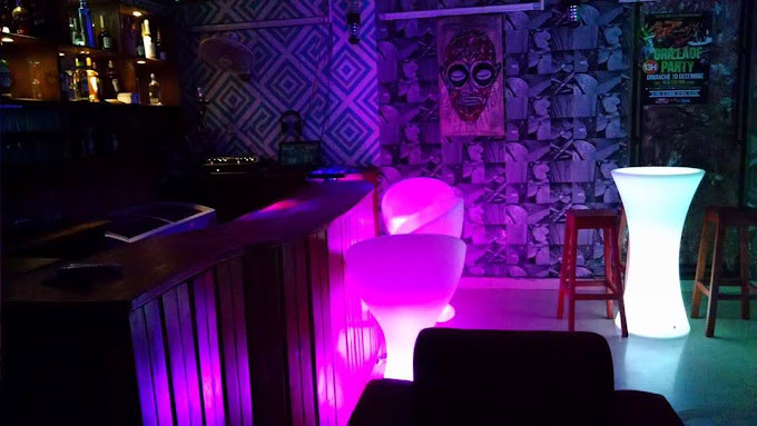New Edition Lounge photo 3