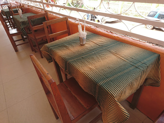New Salt And Pepper Restaurant & Bar photo 4