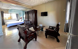 Rich hotel photo