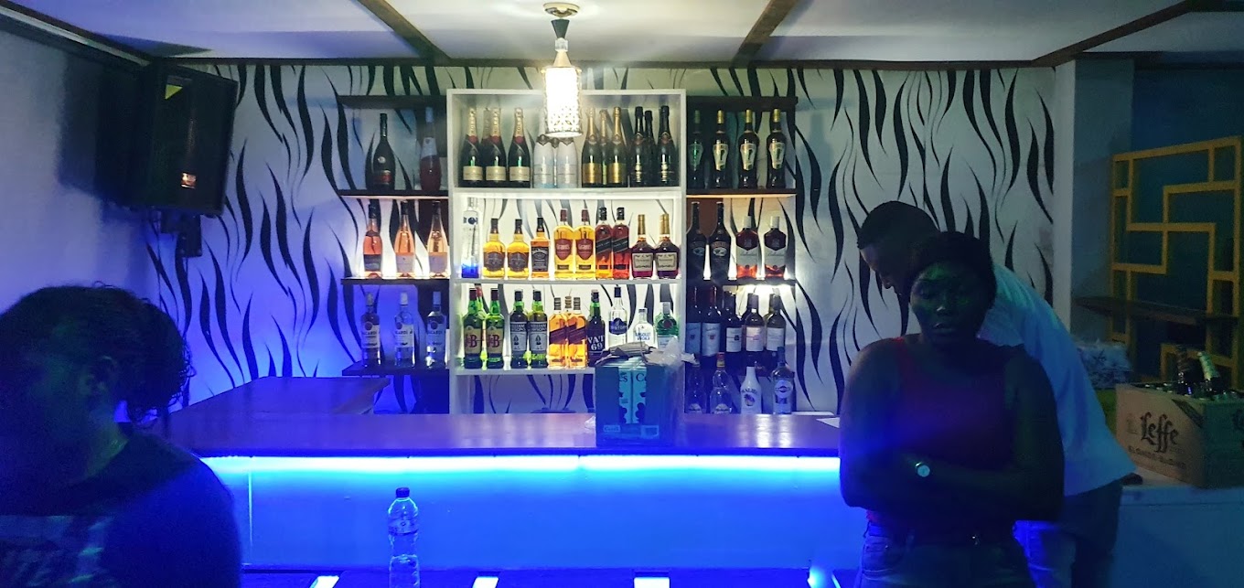 Skybar lounge & restaurant photo