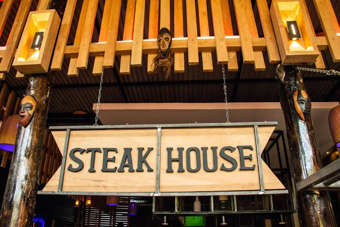 Steakhouse bar & grill photo