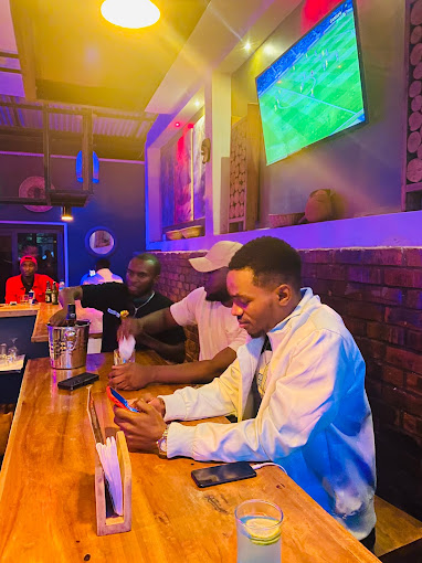 Steakhouse bar & grill photo 4